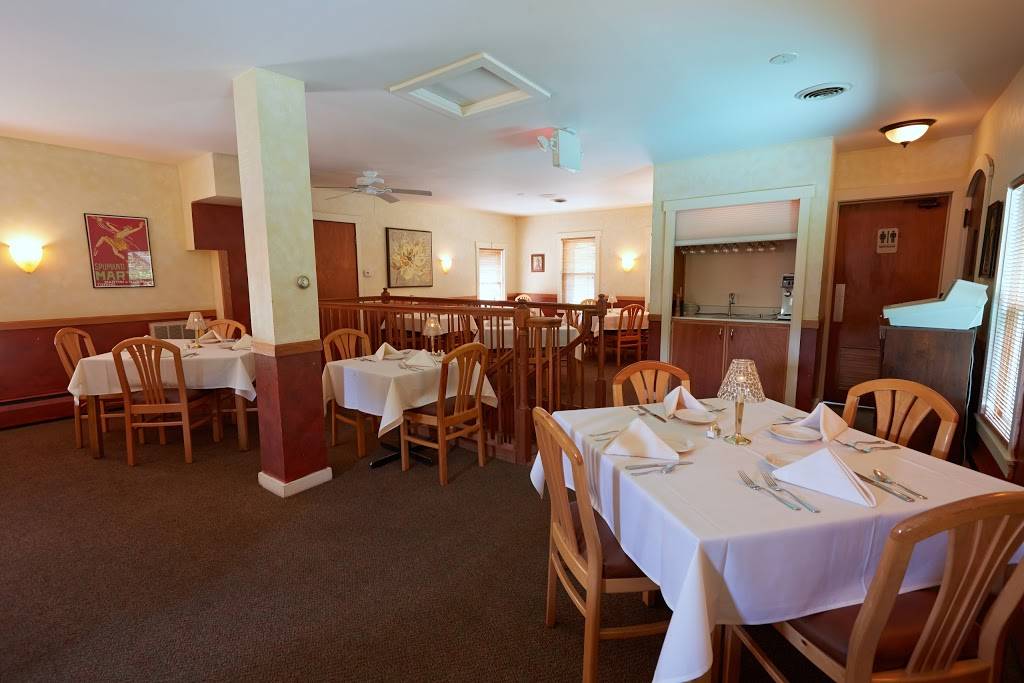 Ottos Restaurant & Bar | restaurant | 6405 Mineral Point Rd, Madison, WI 53705, USA | 6082744044 OR +1 608-274-4044