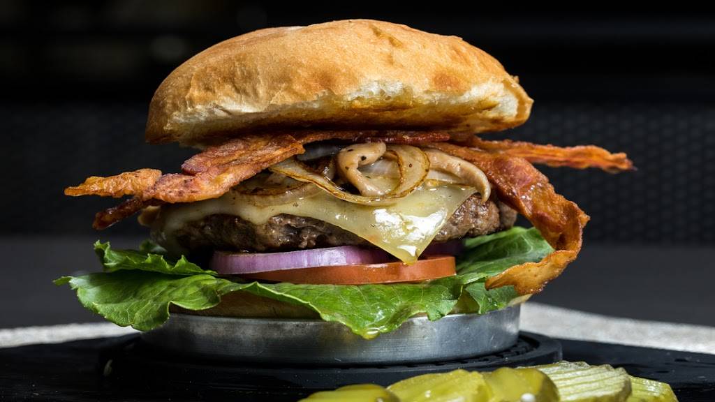 Portermill | restaurant | 5800 Fleur Dr, Des Moines, IA 50321, USA | 5152565347 OR +1 515-256-5347