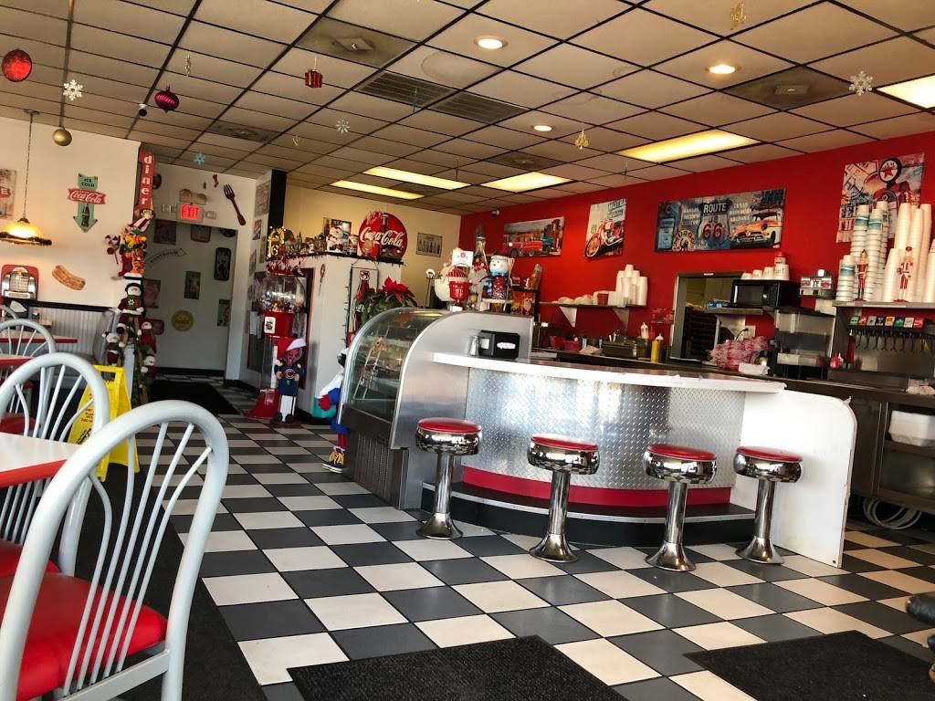 Schoops Hamburgers | restaurant | 7235 Indianapolis Blvd, Hammond, IN 46324, USA | 2198457090 OR +1 219-845-7090