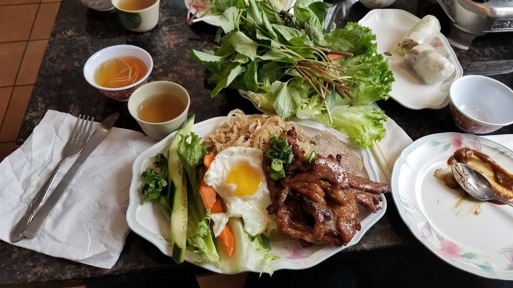 Ánh Hồng Restaurant | restaurant | 291 Adams St, Dorchester, MA 02122, USA | 6172658889 OR +1 617-265-8889