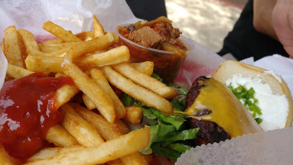 Smokin Wolf BBQ & More | meal takeaway | 199 Pantigo Rd, East Hampton, NY 11937, USA | 6316046470 OR +1 631-604-6470