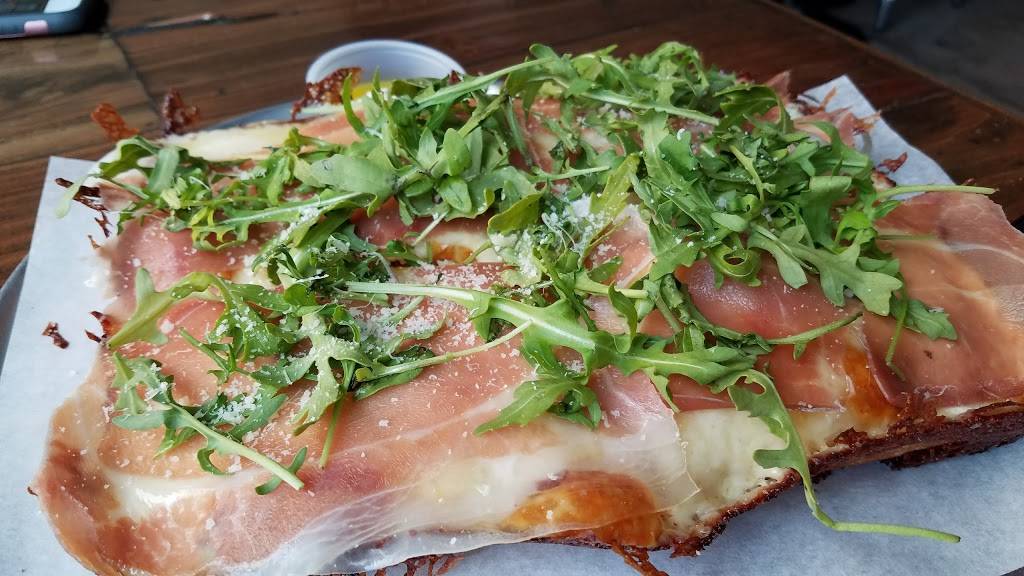 Pizaros Pizza Napoletana | restaurant | 1000 W Gray St, Houston, TX 77019, USA | 8327425200 OR +1 832-742-5200