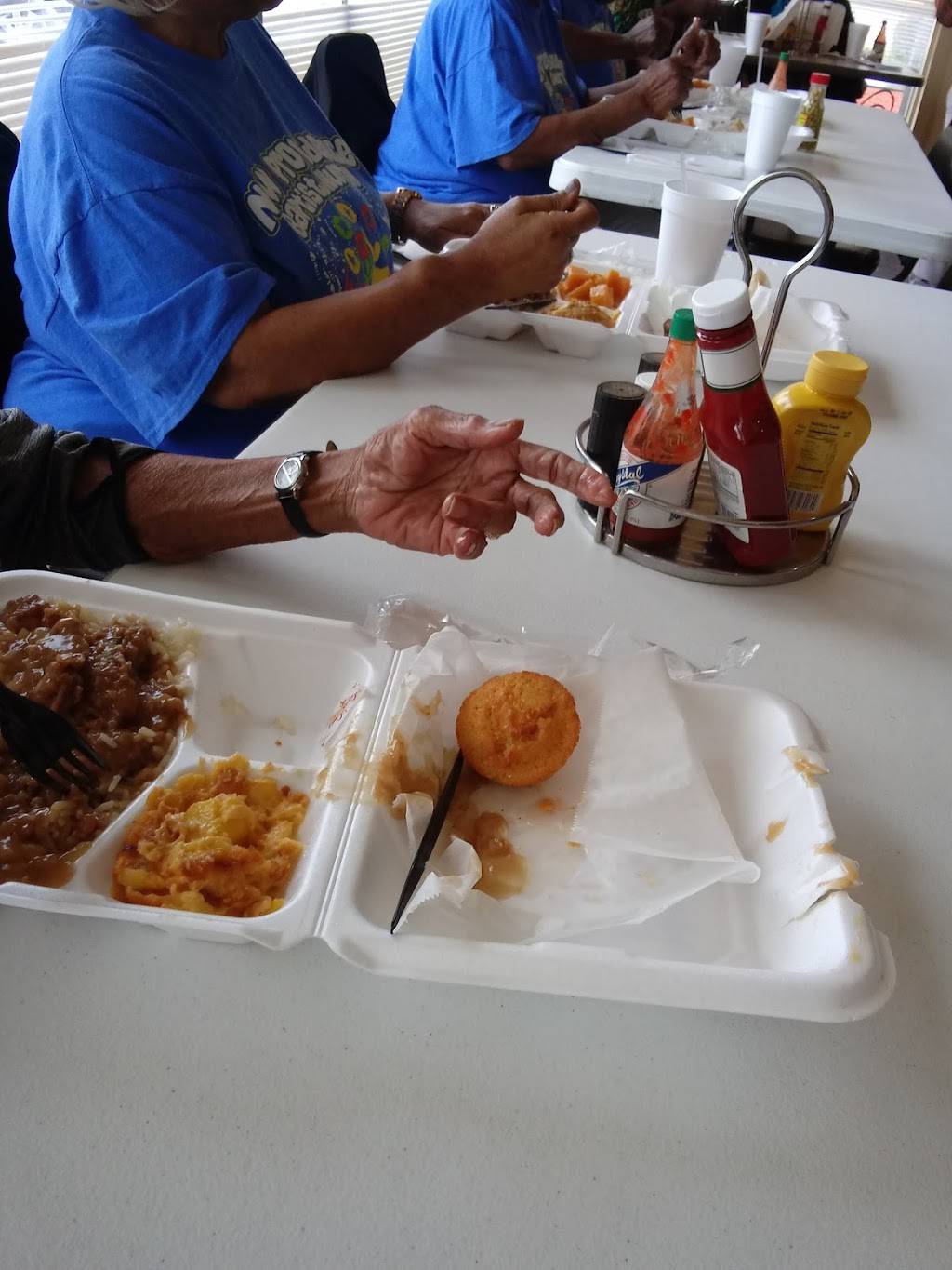 Simply Southern Cafe | restaurant | 3457 McGehee Rd, Montgomery, AL 36111, USA | 3345231768 OR +1 334-523-1768