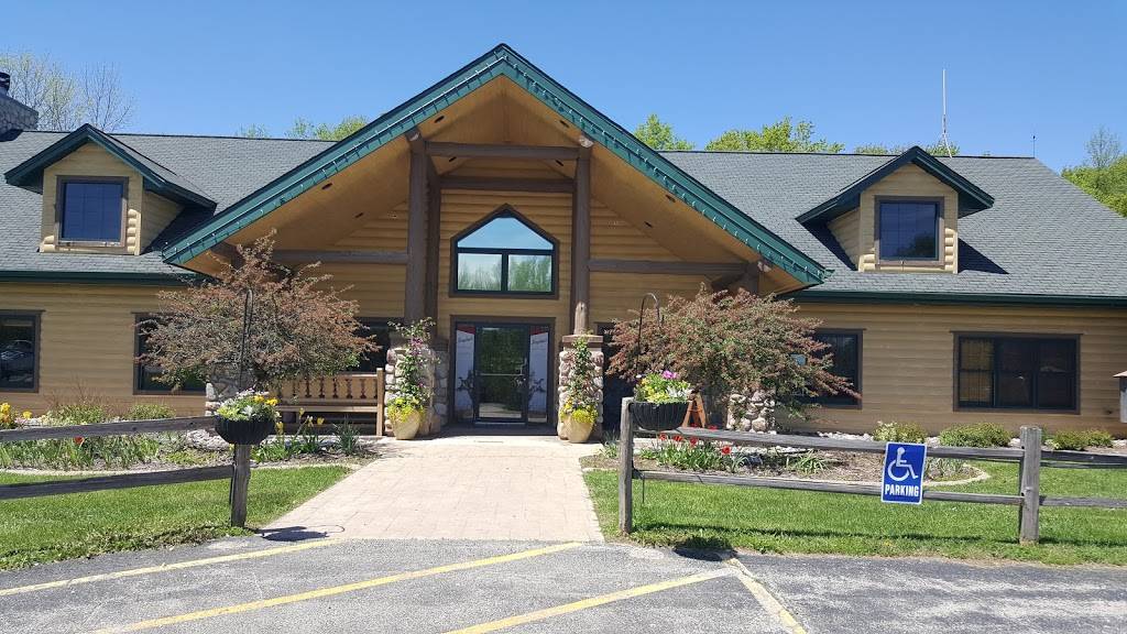 Woodfire Lodge at Triple J Wing and Clay | restaurant | 2687 Man Cal Rd, Brillion, WI 54110, USA | 9208647070 OR +1 920-864-7070