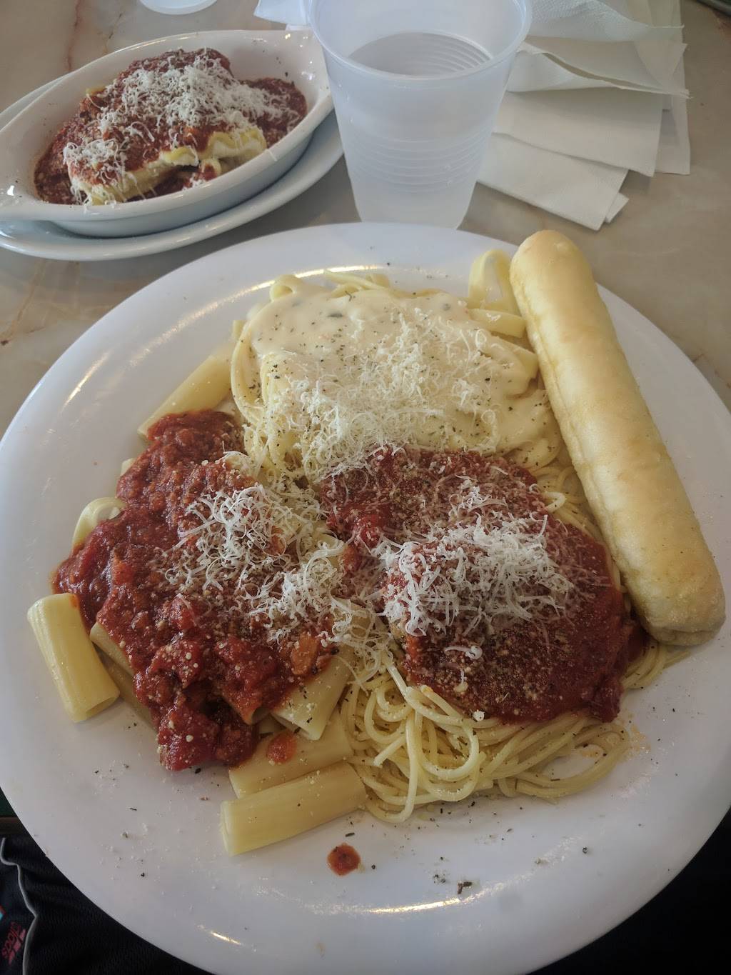 Fazolis | restaurant | 529 S Main St, Bellefontaine, OH 43311, USA | 9375935503 OR +1 937-593-5503