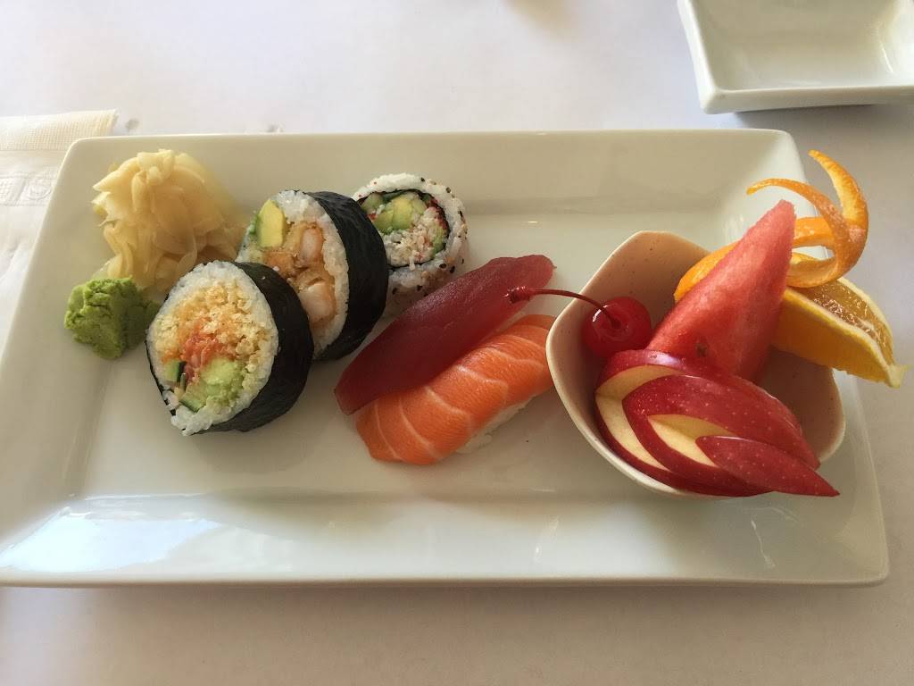 5 Saisons Sushi | restaurant | 5594 Rue Sherbrooke Ouest, Montréal, QC H4A 3A7, Canada | 5144894555 OR +1 514-489-4555