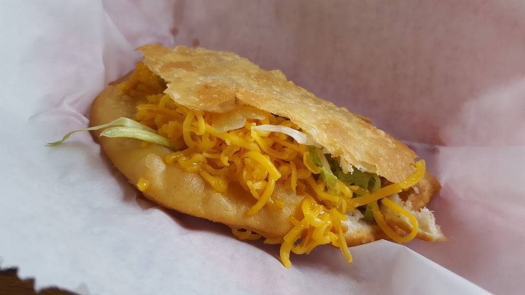 Henry Js Taco House | restaurant | 2920 SW 9th St, Des Moines, IA 50315, USA | 5152433144 OR +1 515-243-3144