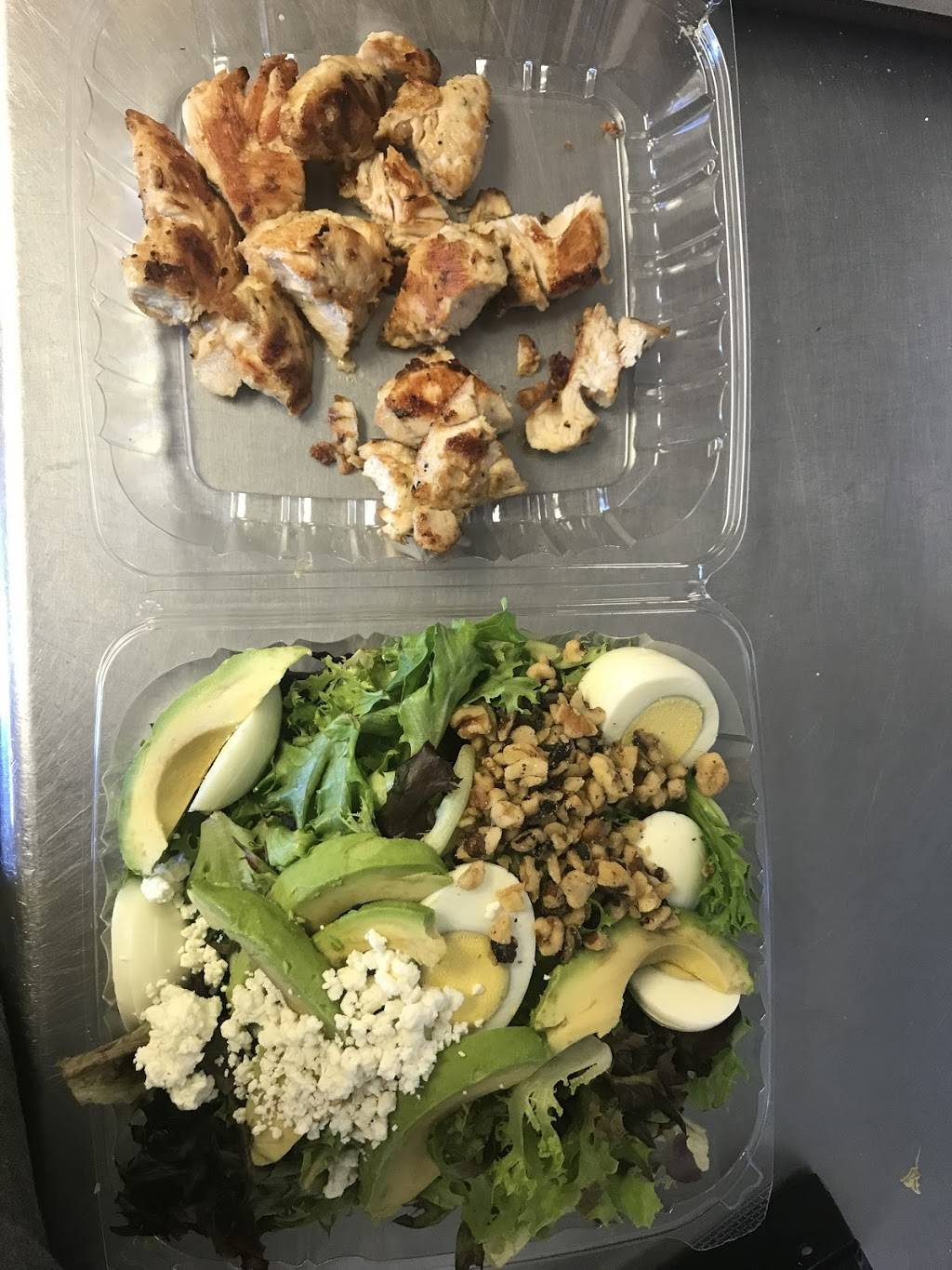 Salem crown fried chicken and more | restaurant | 105 Lafayette St, Salem, MA 01970, USA | 9787455017 OR +1 978-745-5017