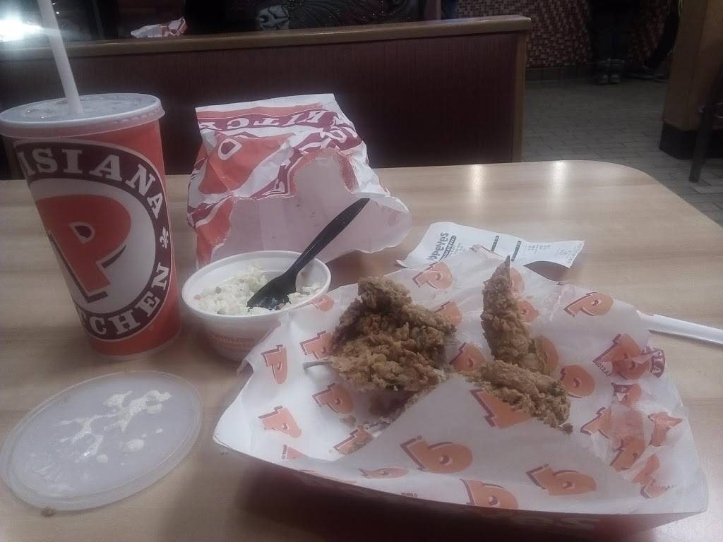 Popeyes Louisiana Kitchen | restaurant | 4773 W Cermak Rd, Cicero, IL 60804, USA | 7088630950 OR +1 708-863-0950