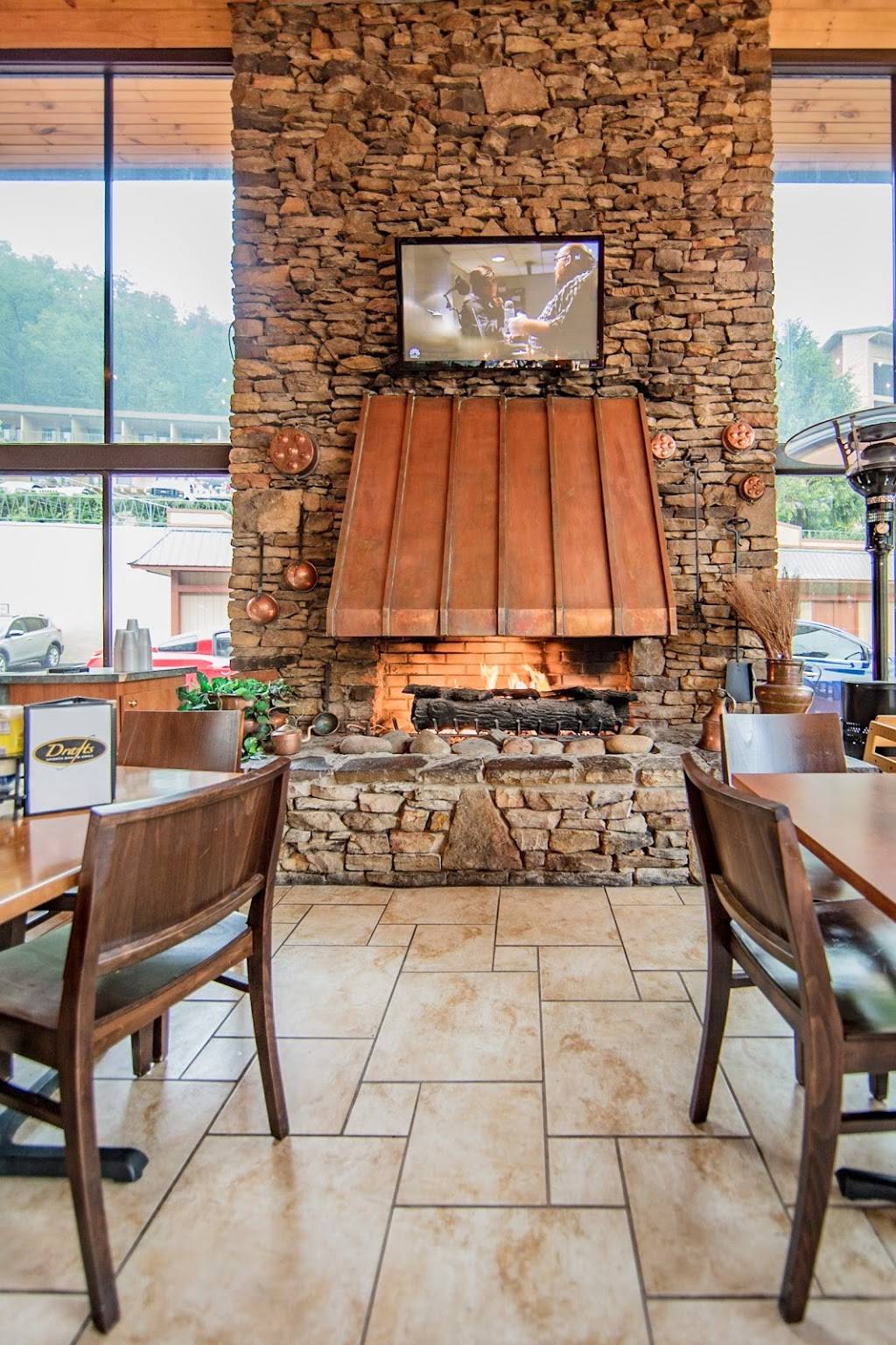 Drafts Burger Bar | restaurant | 240 River Rd, Gatlinburg, TN 37738, USA | 8654365161 OR +1 865-436-5161