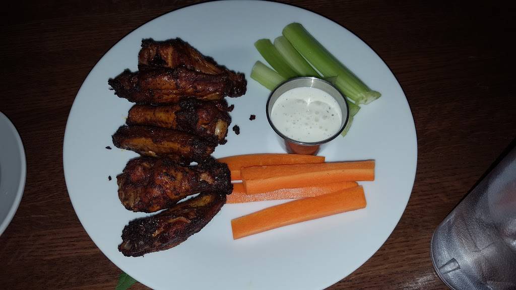 Citys Edge | restaurant | 5310 W Devon Ave, Chicago, IL 60646, USA | 7739304711 OR +1 773-930-4711