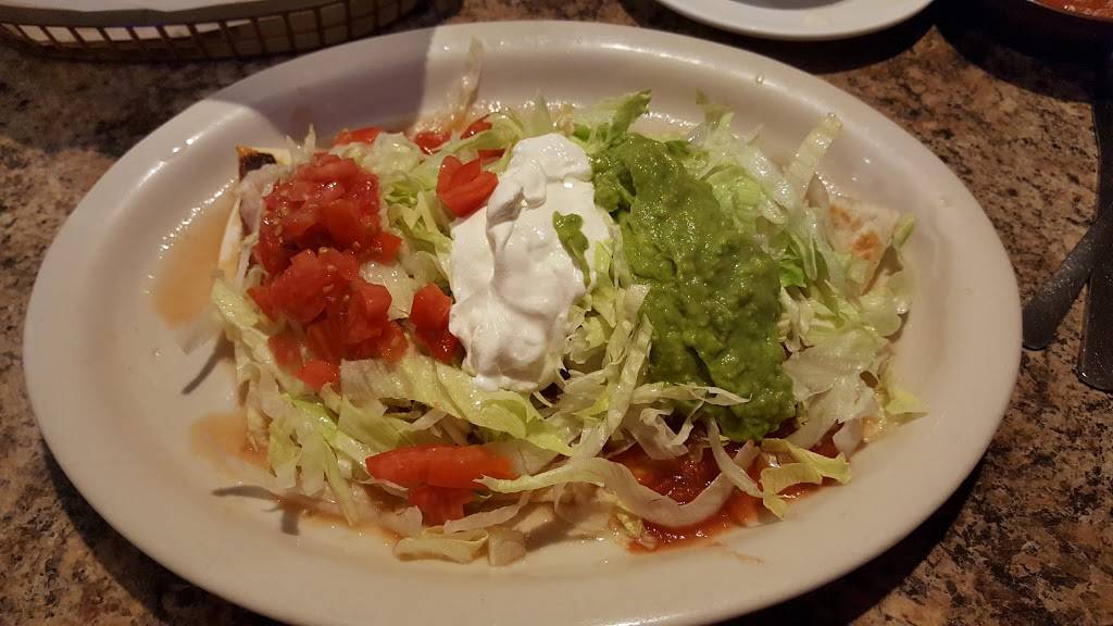 Vallartas Mexican Restaurant | restaurant | 104 Jackson St, Vidalia, GA 30474, USA | 9125381158 OR +1 912-538-1158