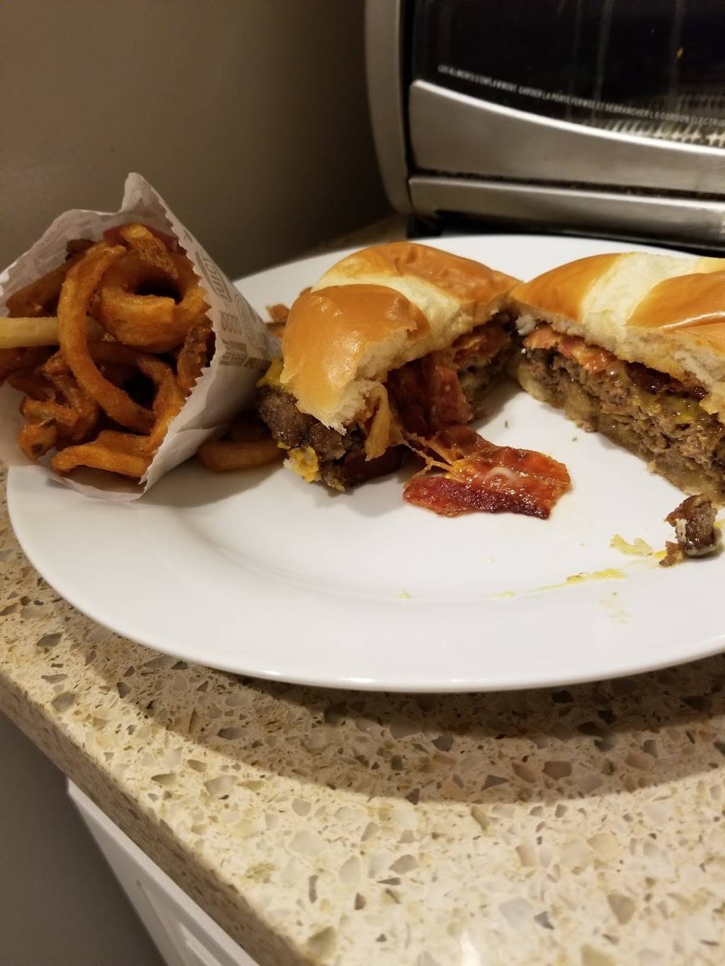 Jack in the Box | restaurant | 4810 NE 4th St, Renton, WA 98059, USA | 4257935874 OR +1 425-793-5874