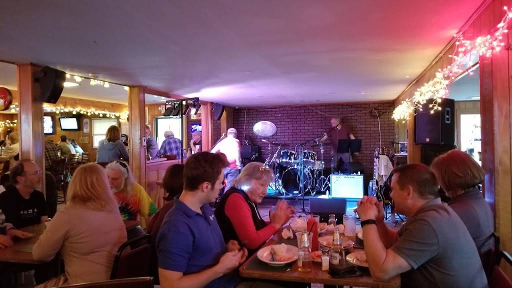 Wales Irish Pub | restaurant | 16 Holland Rd, Wales, MA 01081, USA | 4132459730 OR +1 413-245-9730