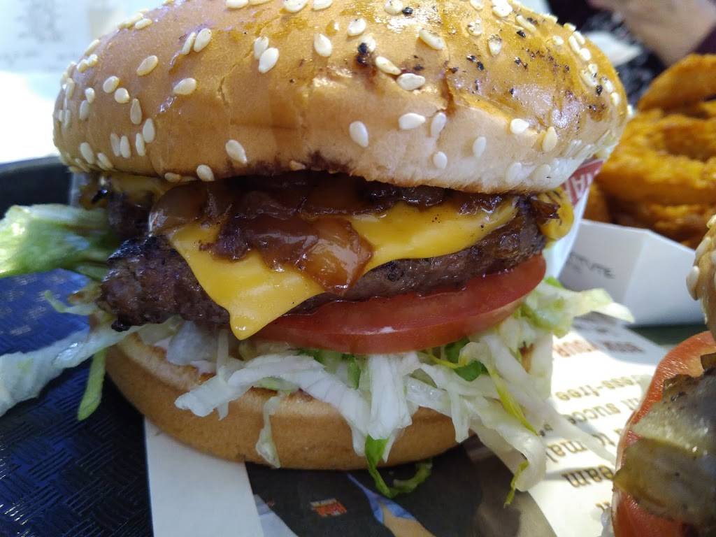 The Habit Burger Grill | restaurant | 4 Peninsula Center, Rolling Hills Estates, CA 90274, USA | 3103772044 OR +1 310-377-2044