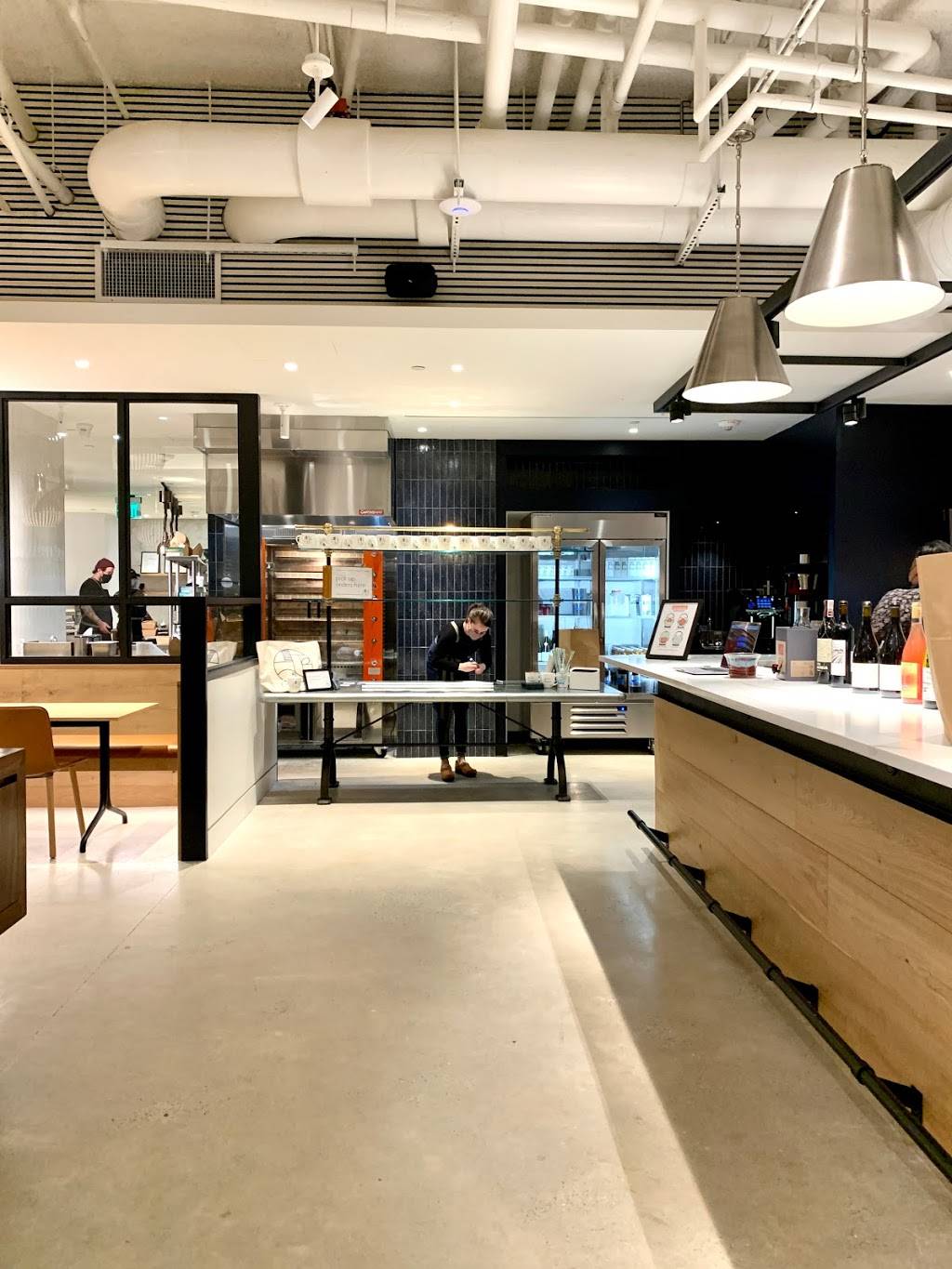 The Duck and the Peach | restaurant | 300 7th St SE, Washington, DC 20003, USA | 2024810548 OR +1 202-481-0548