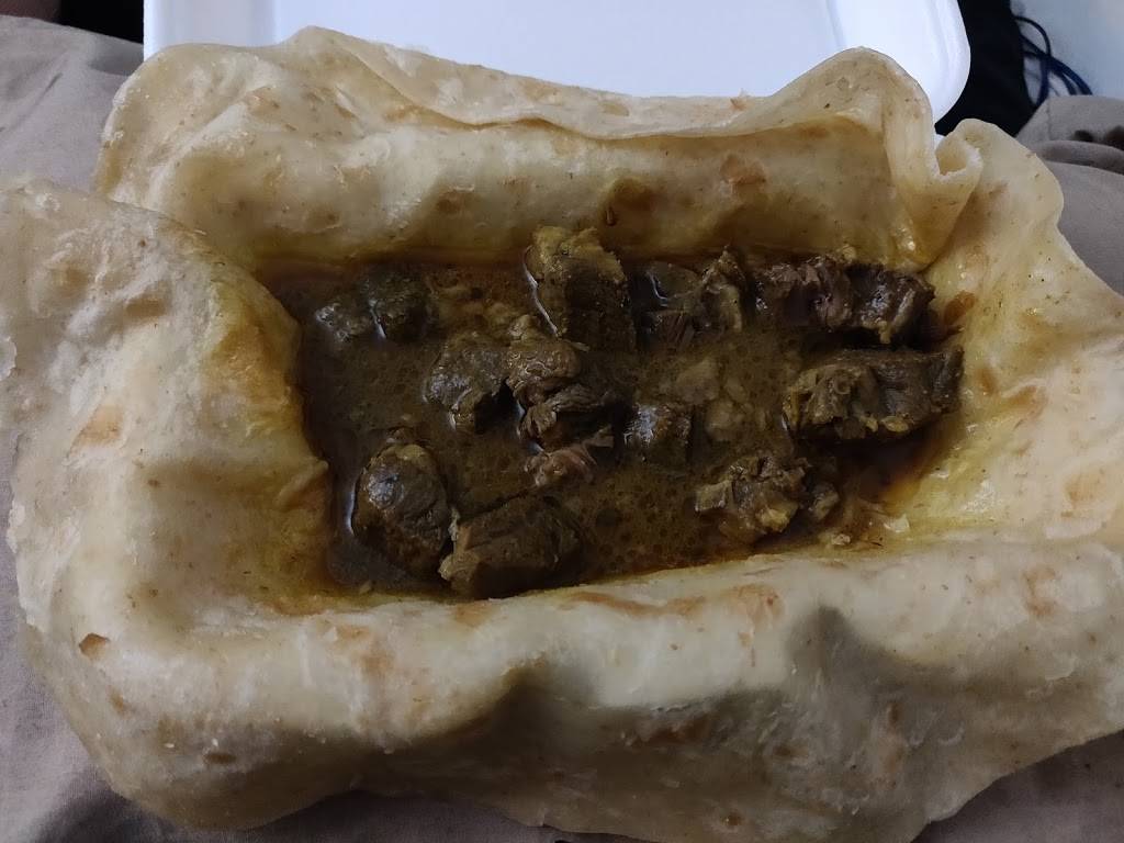 Caribbean Delight | restaurant | 221 Woodlawn Rd W B9, Guelph, ON N1H 8P4, Canada | 5192654526 OR +1 519-265-4526