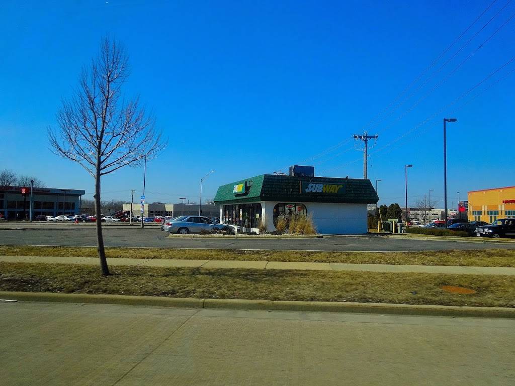 Subway | restaurant | 3702 E Washington Ave, Madison, WI 53704, USA | 6082447676 OR +1 608-244-7676