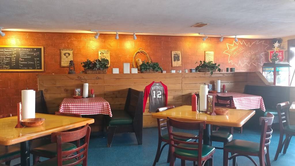 Outlaw Burgers | restaurant | 111 W 4th St, Justin, TX 76247, USA | 9406485808 OR +1 940-648-5808