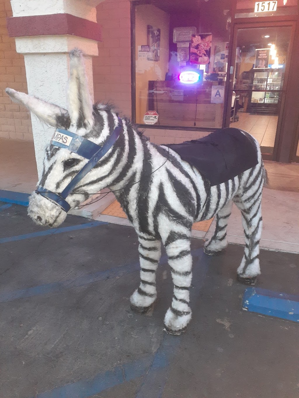 Birrieria El Tijuanazo | restaurant | 1517 N Baker Ave, Ontario, CA 91764, USA | 9093033803 OR +1 909-303-3803