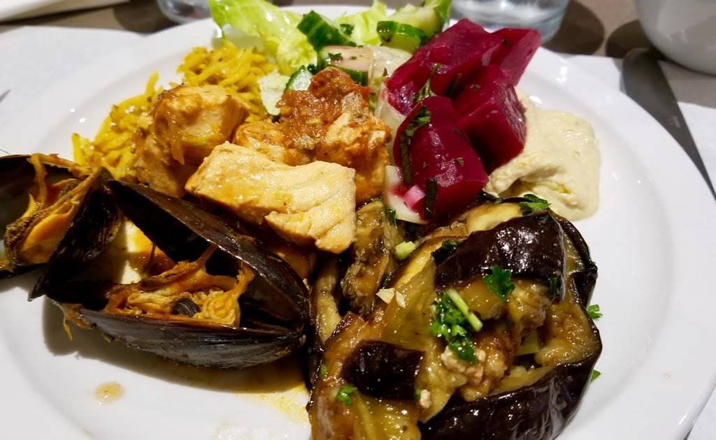 Chez Fatima | restaurant | 125 Prom. du Portage, Gatineau, QC J8X 2K2, Canada | 8197717568 OR +1 819-771-7568