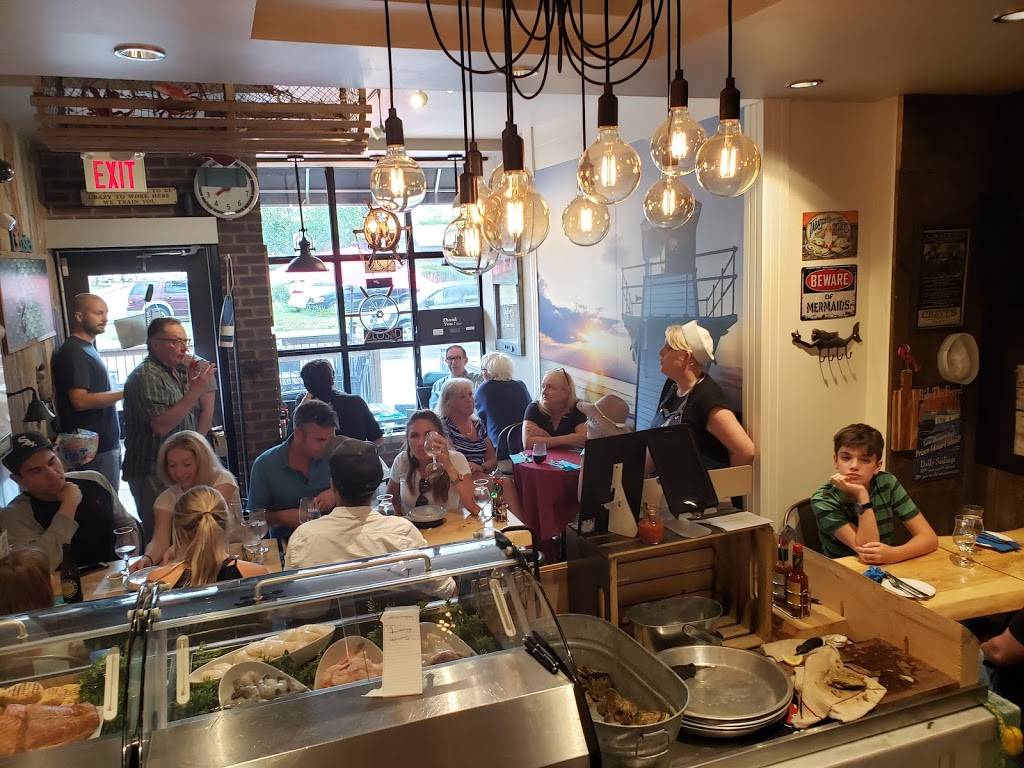 The Mermaid | restaurant | 250 Kerr St, Oakville, ON L6K 3B2, Canada | 9058490870 OR +1 905-849-0870