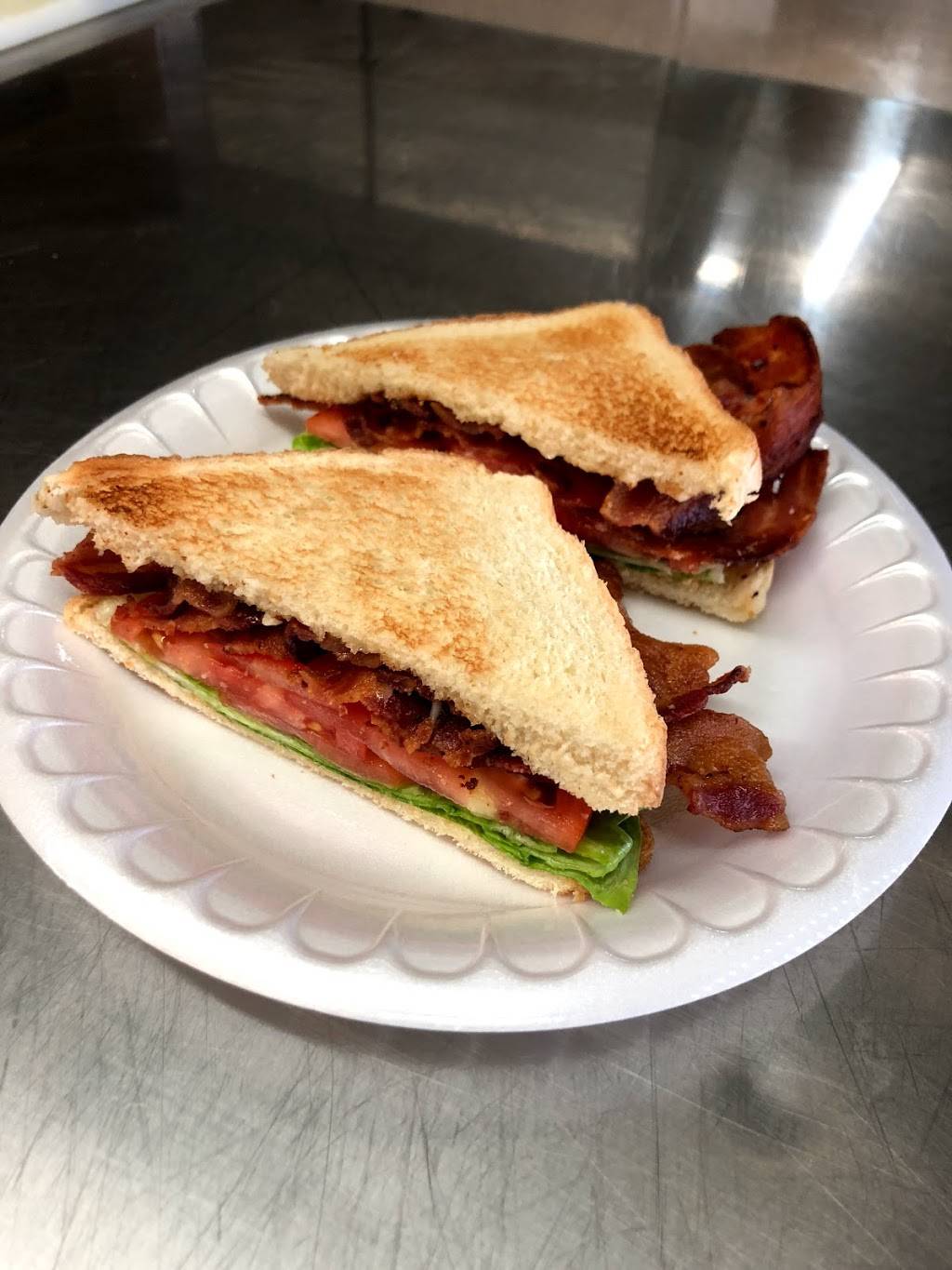 Jimmys Famous Beef & Seafood | restaurant | 71 High St, Danvers, MA 01923, USA | 9787749748 OR +1 978-774-9748