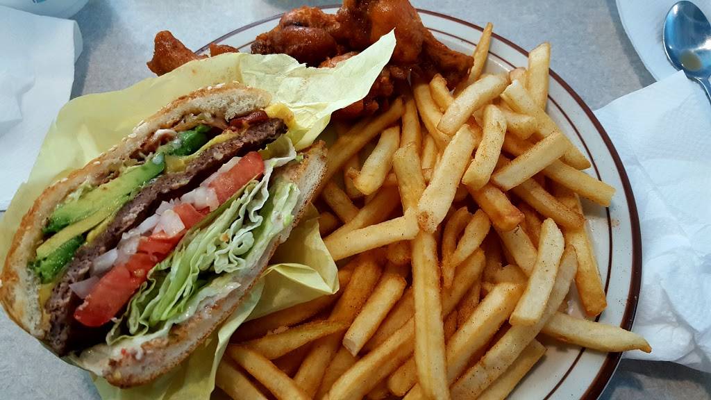 Alices Burgers | restaurant | 801 W Palmdale Blvd, Palmdale, CA 93551, USA | 6612668550 OR +1 661-266-8550