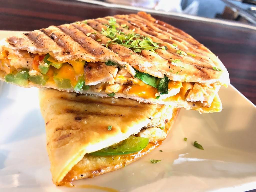 The Express Restaurant | restaurant | 349 Grays Rd, Hamilton, ON L8E 2Z1, Canada | 9055601475 OR +1 905-560-1475