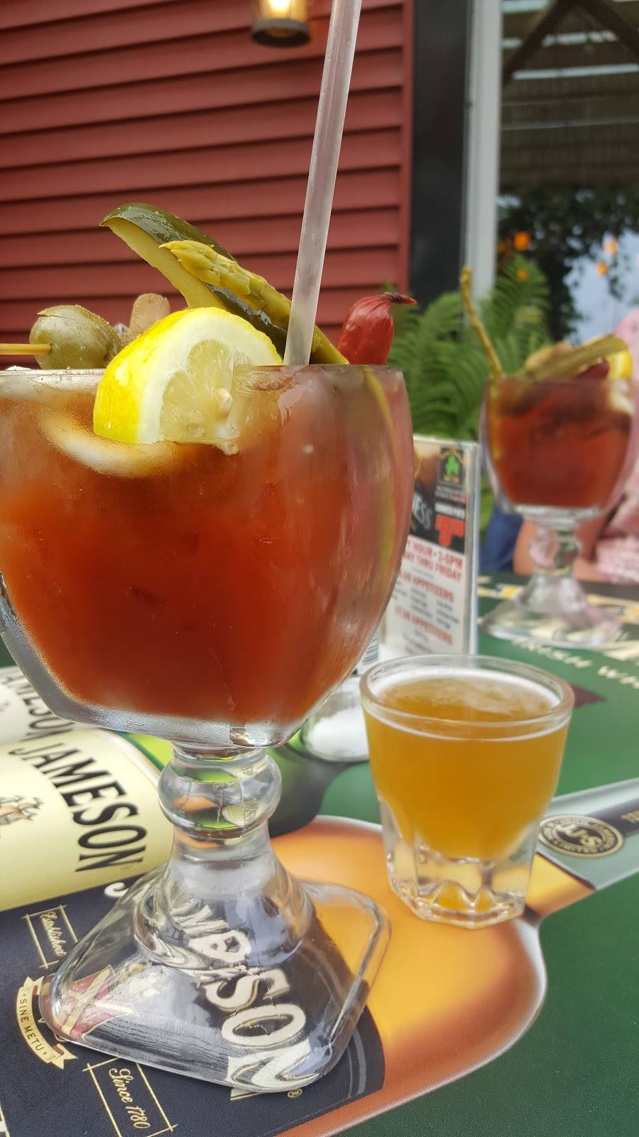 Kitty OReillys Irish Pub | restaurant | 59 E Oak St, Sturgeon Bay, WI 54235, USA | 9207437441 OR +1 920-743-7441