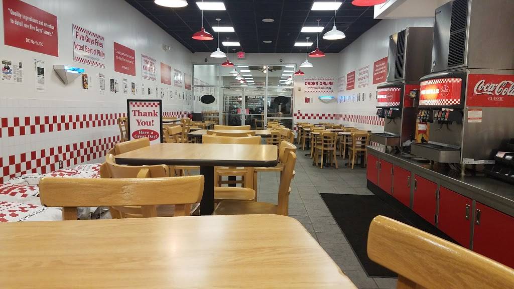Five Guys | meal takeaway | 121 N College St, Auburn, AL 36830, USA | 3345028388 OR +1 334-502-8388