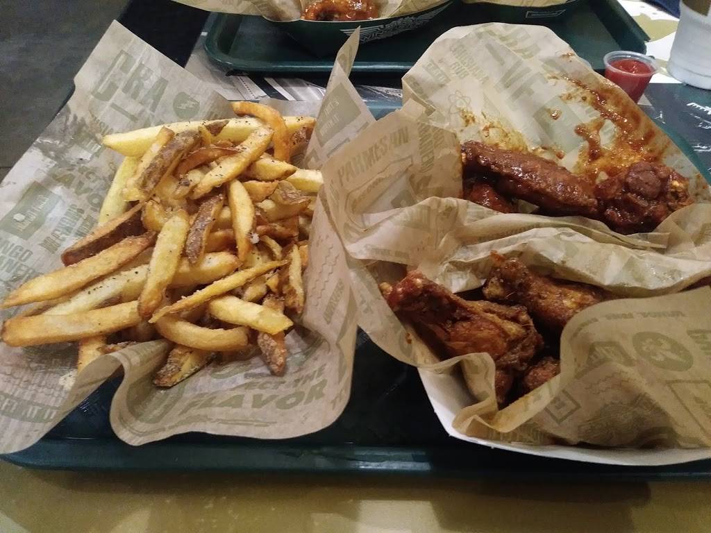 Wingstop | restaurant | 5131 S John Young Pkwy, Orlando, FL 32839, USA | 4072030444 OR +1 407-203-0444