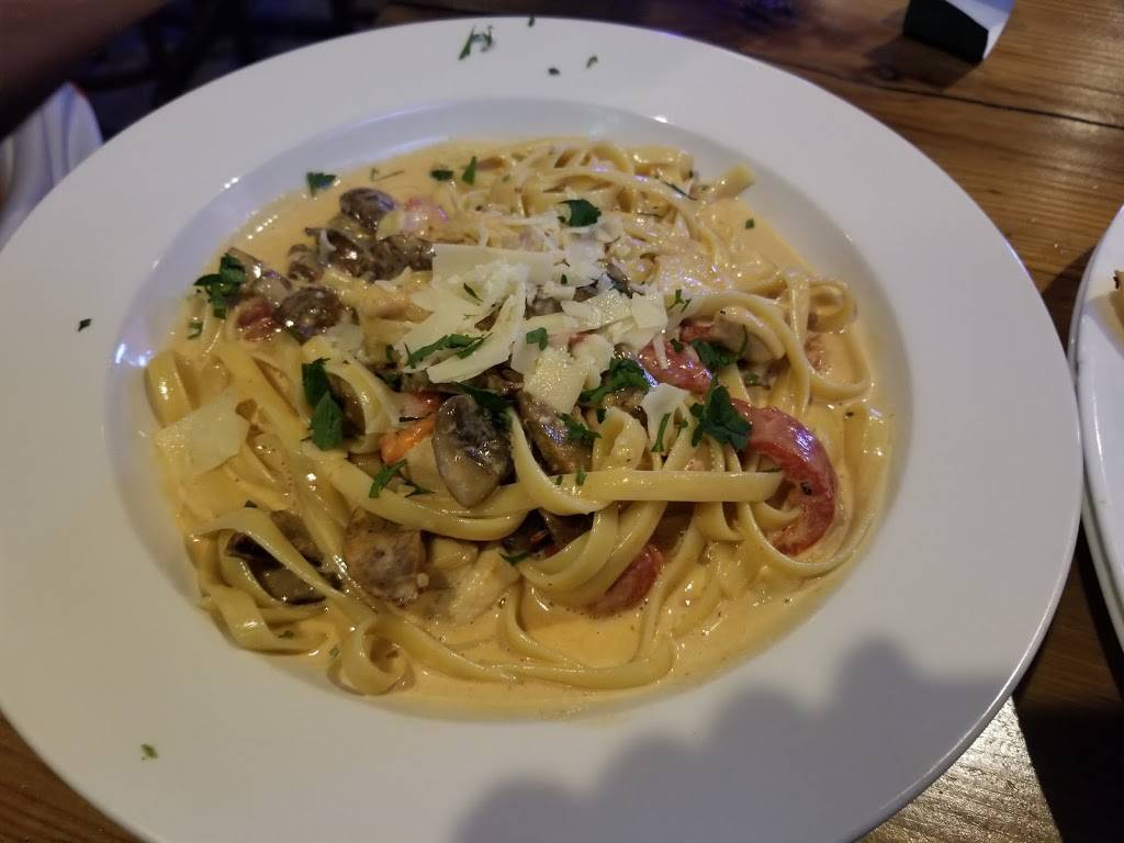 Delanceys | restaurant | 40 Park Pl, Goshen, NY 10924, USA | 8452948254 OR +1 845-294-8254