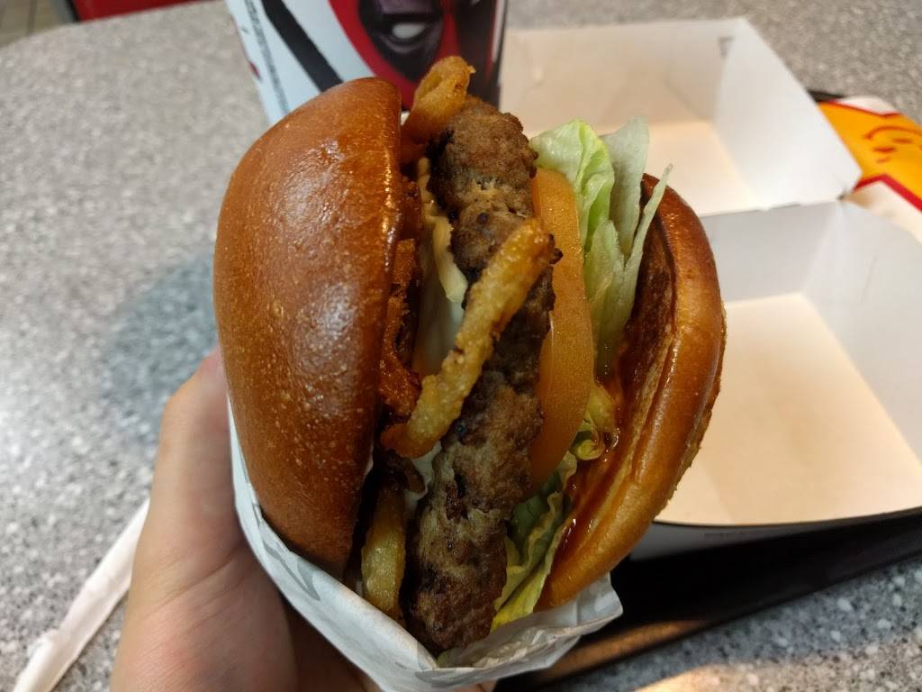 Carls Jr. | restaurant | 1900 Marcola Rd, Springfield, OR 97477, USA | 5417269383 OR +1 541-726-9383