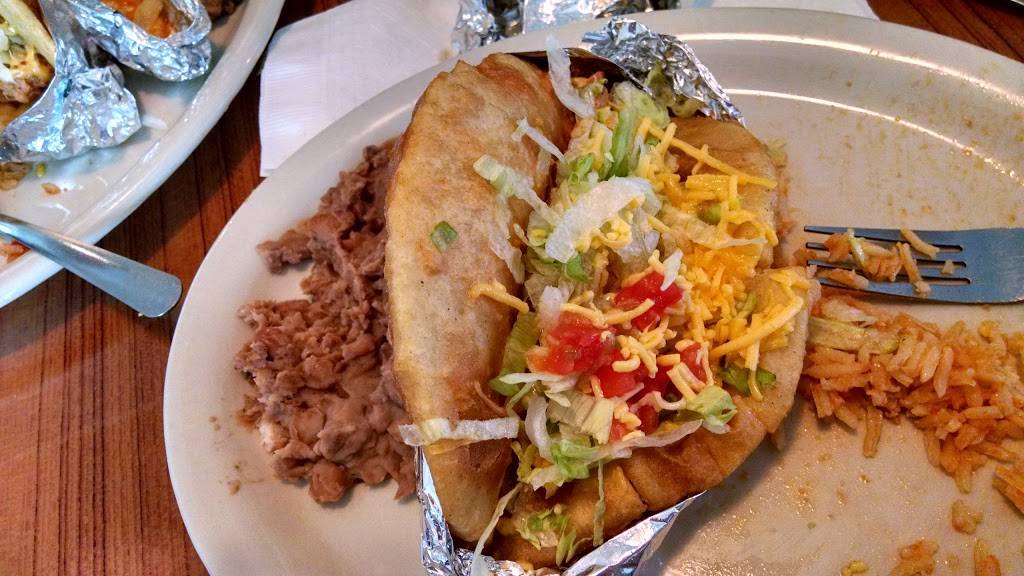 Taco Taco Cafe | restaurant | 145 E Hildebrand Ave, San Antonio, TX 78212, USA | 2108229533 OR +1 210-822-9533