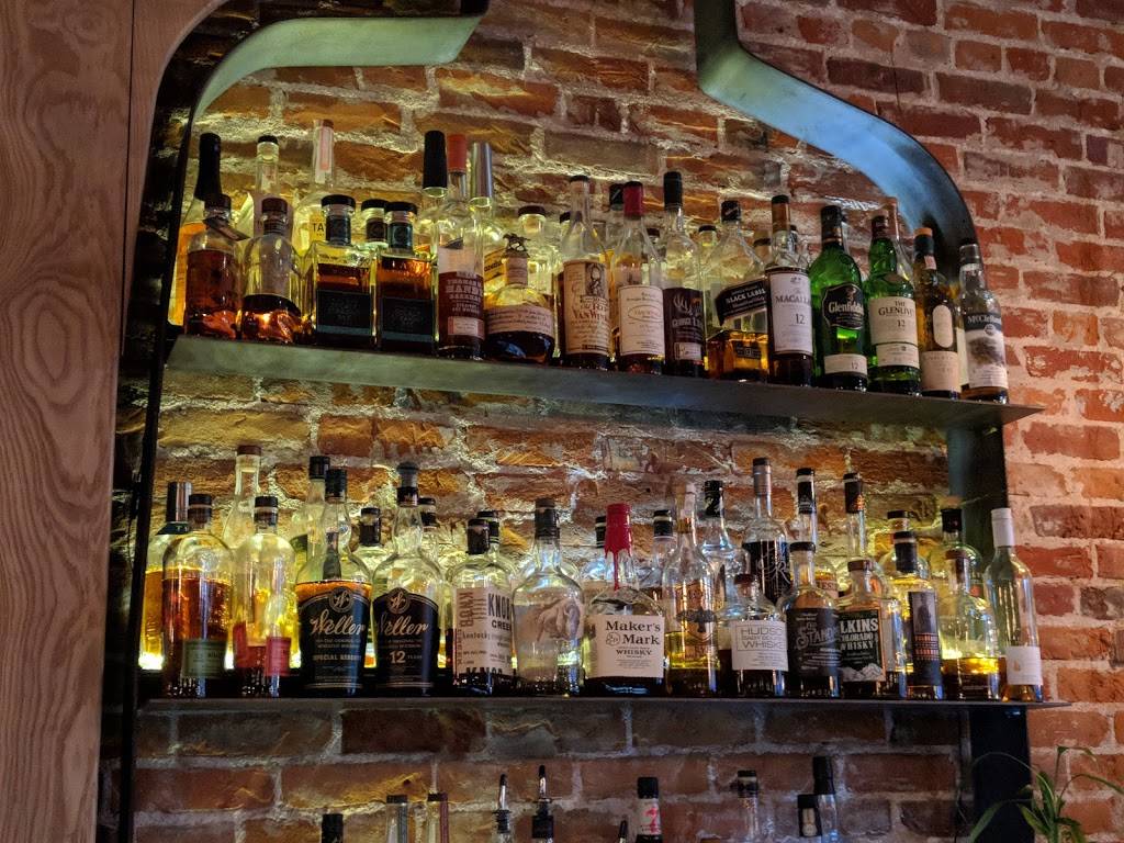 Pour Brothers Community Tavern | restaurant | 220 Linden St, Fort Collins, CO 80524, USA | 9704934368 OR +1 970-493-4368