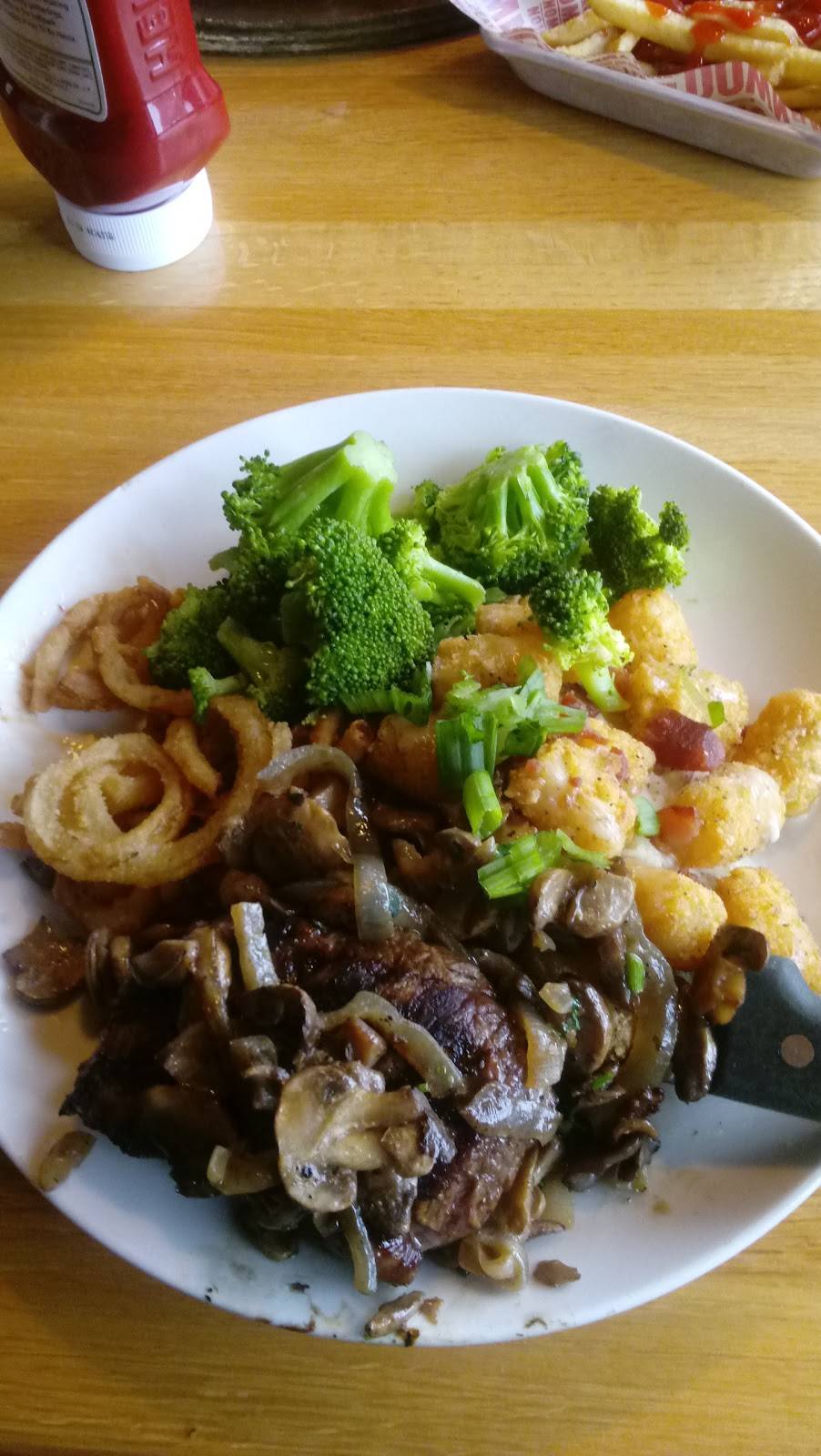 Applebees Grill + Bar | restaurant | 4300 Green Mt Crossing Dr, Shiloh, IL 62269, USA | 6186326210 OR +1 618-632-6210