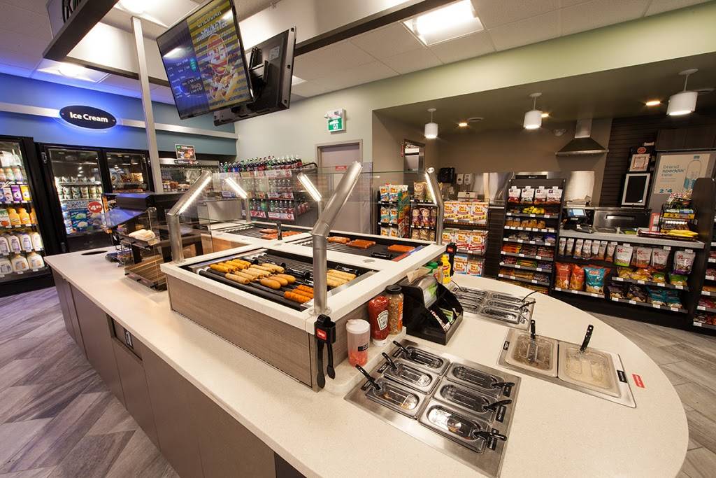 Macs | meal takeaway | 196 Talbot St N, Essex, ON N8M 2C8, Canada | 5197768078 OR +1 519-776-8078