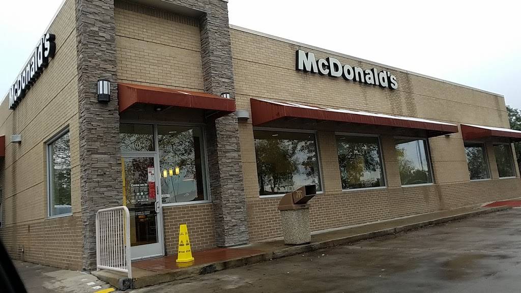 McDonalds | cafe | 3401 Hwy 6, Sugar Land, TX 77478, USA | 2819803553 OR +1 281-980-3553