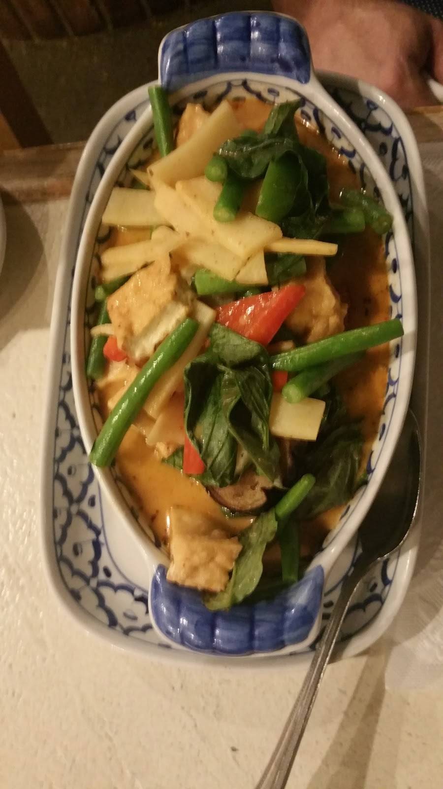 Bangkok Thai Cuisine | restaurant | 46 Rt 6A, Orleans, MA 02653, USA | 5082553301 OR +1 508-255-3301