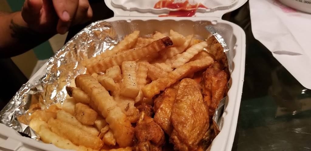 Metro City Wing House | restaurant | 4404 St Barnabas Rd, Temple Hills, MD 20748, USA | 3014230088 OR +1 301-423-0088