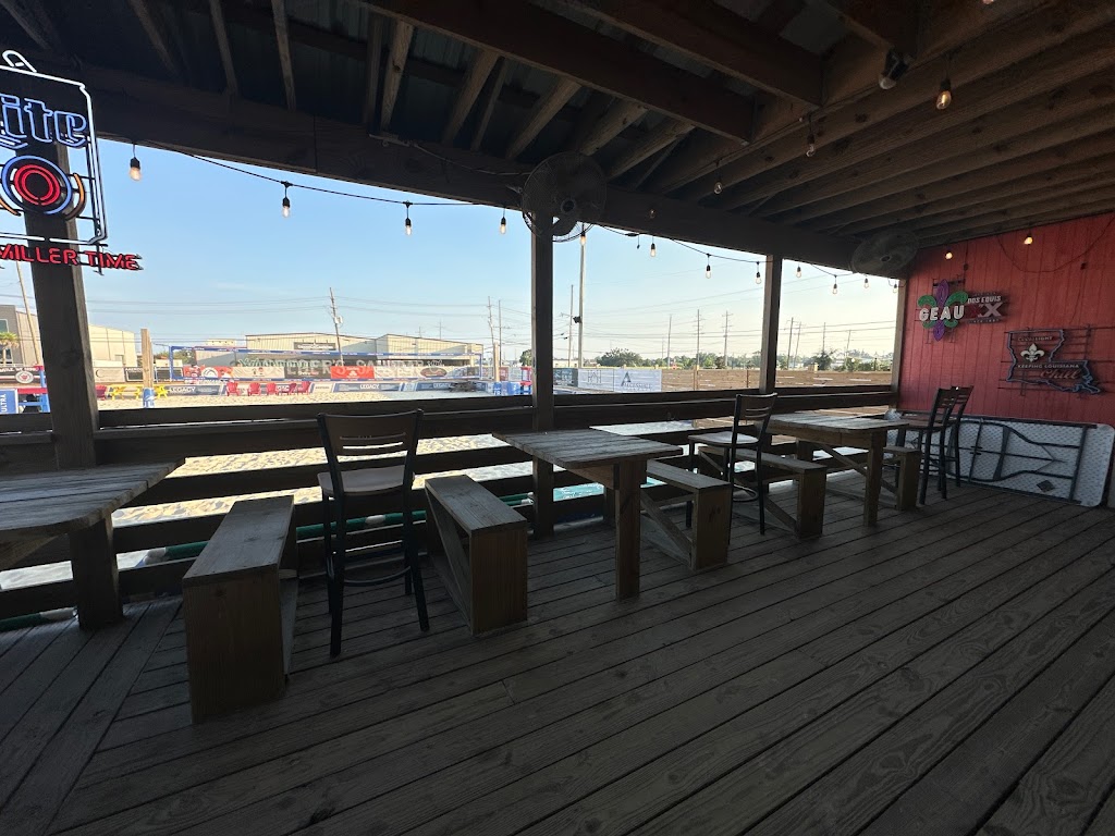 White Sands Volleyball Courts / Seeger’s Sandbar | restaurant | 1001 N Al Davis Rd, Elmwood, LA 70123, USA | 5046660332 OR +1 504-666-0332