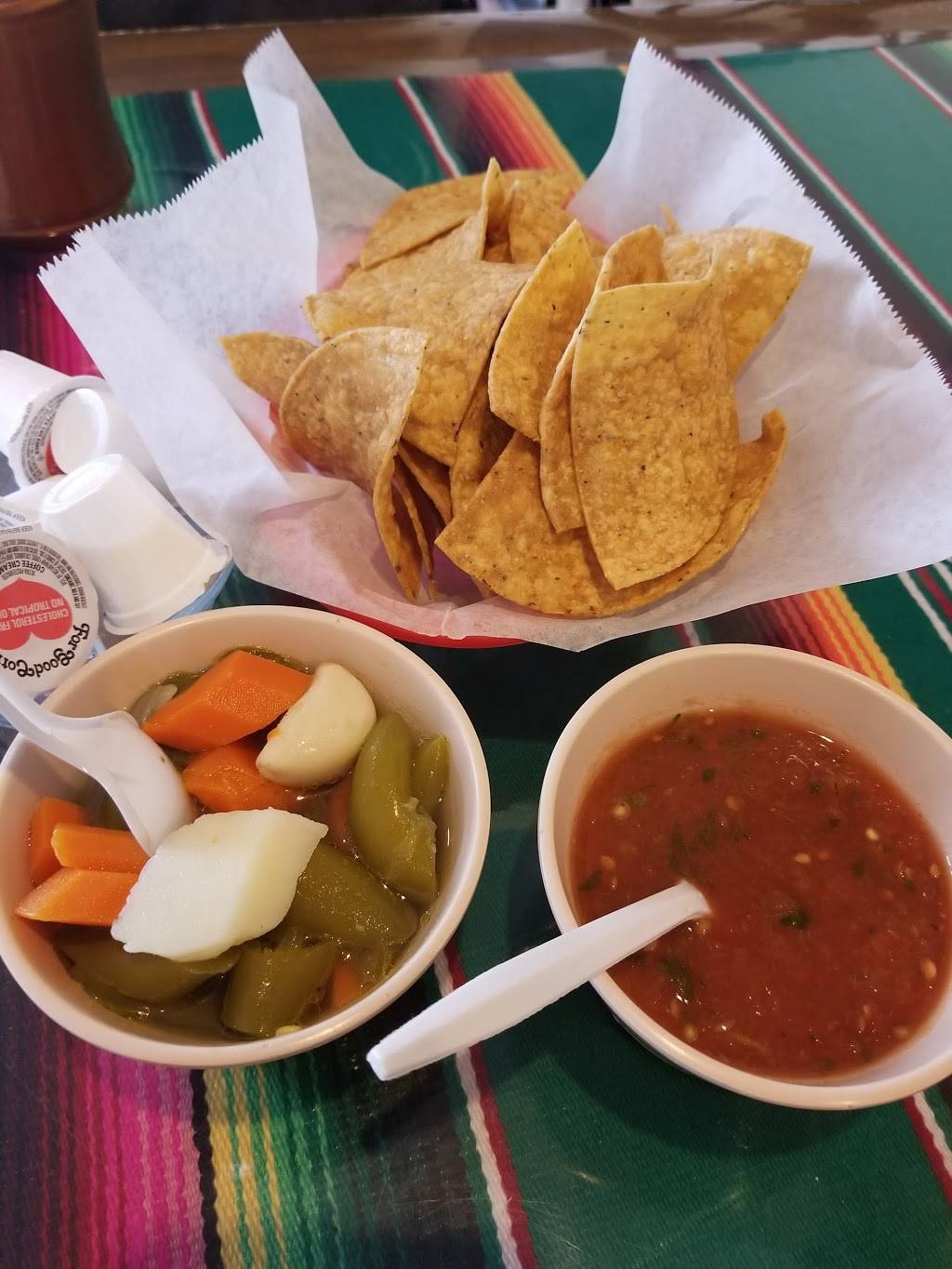 El Pacifico | restaurant | 2443, 2443, 3534 W Fullerton Ave, Chicago, IL 60647, USA | 7733424999 OR +1 773-342-4999