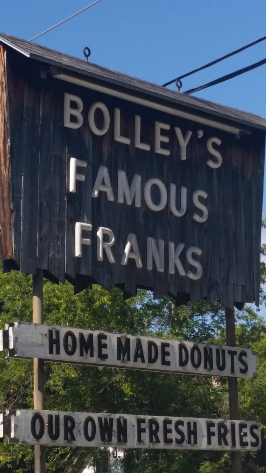 Bolleys Famous Franks | meal takeaway | 38 Water St, Hallowell, ME 04347, USA | 2076222951 OR +1 207-622-2951