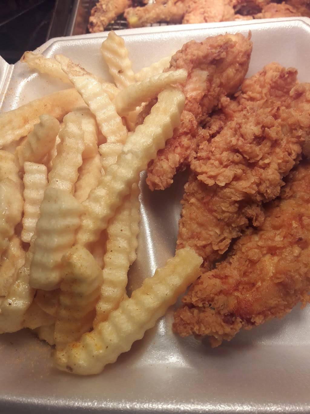 Ma Hannas Chicken & Waffles | restaurant | 724 W Oglethorpe Ave, Savannah, GA 31401, USA | 9122342524 OR +1 912-234-2524