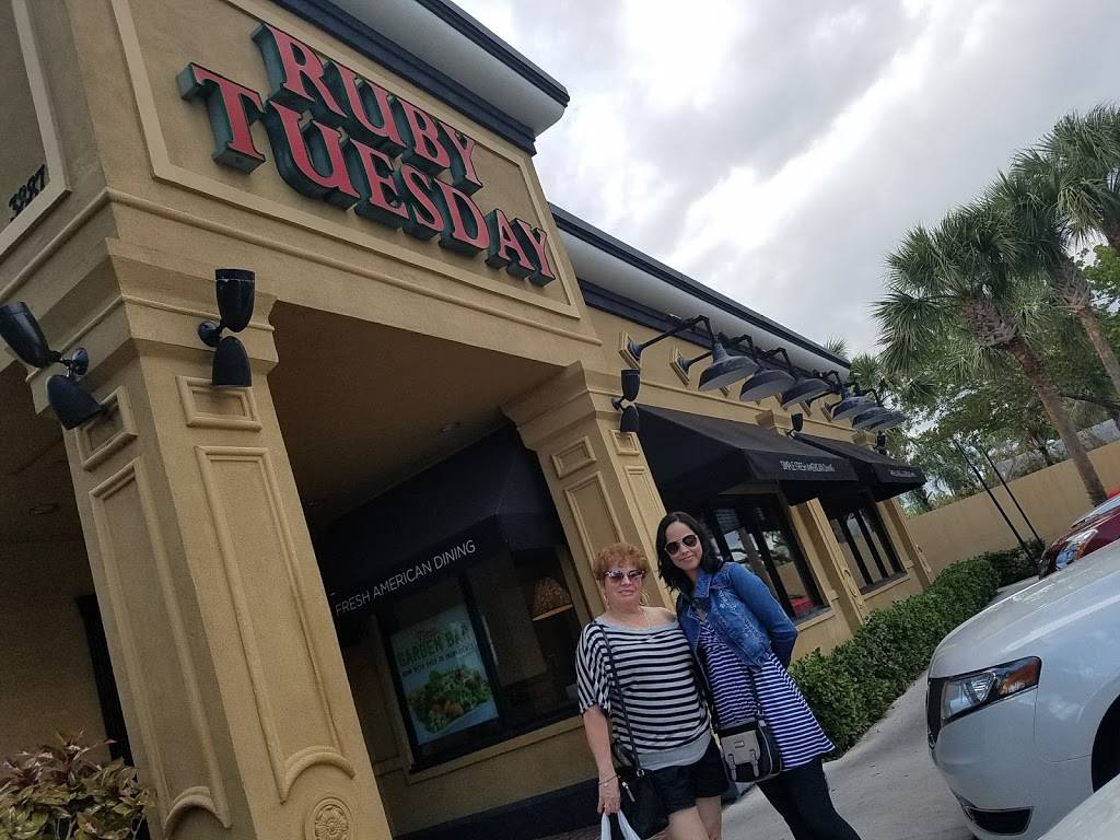 Ruby Tuesday | restaurant | 3887 W Hillsboro Blvd, Deerfield Beach, FL 33442, USA | 9547258151 OR +1 954-725-8151