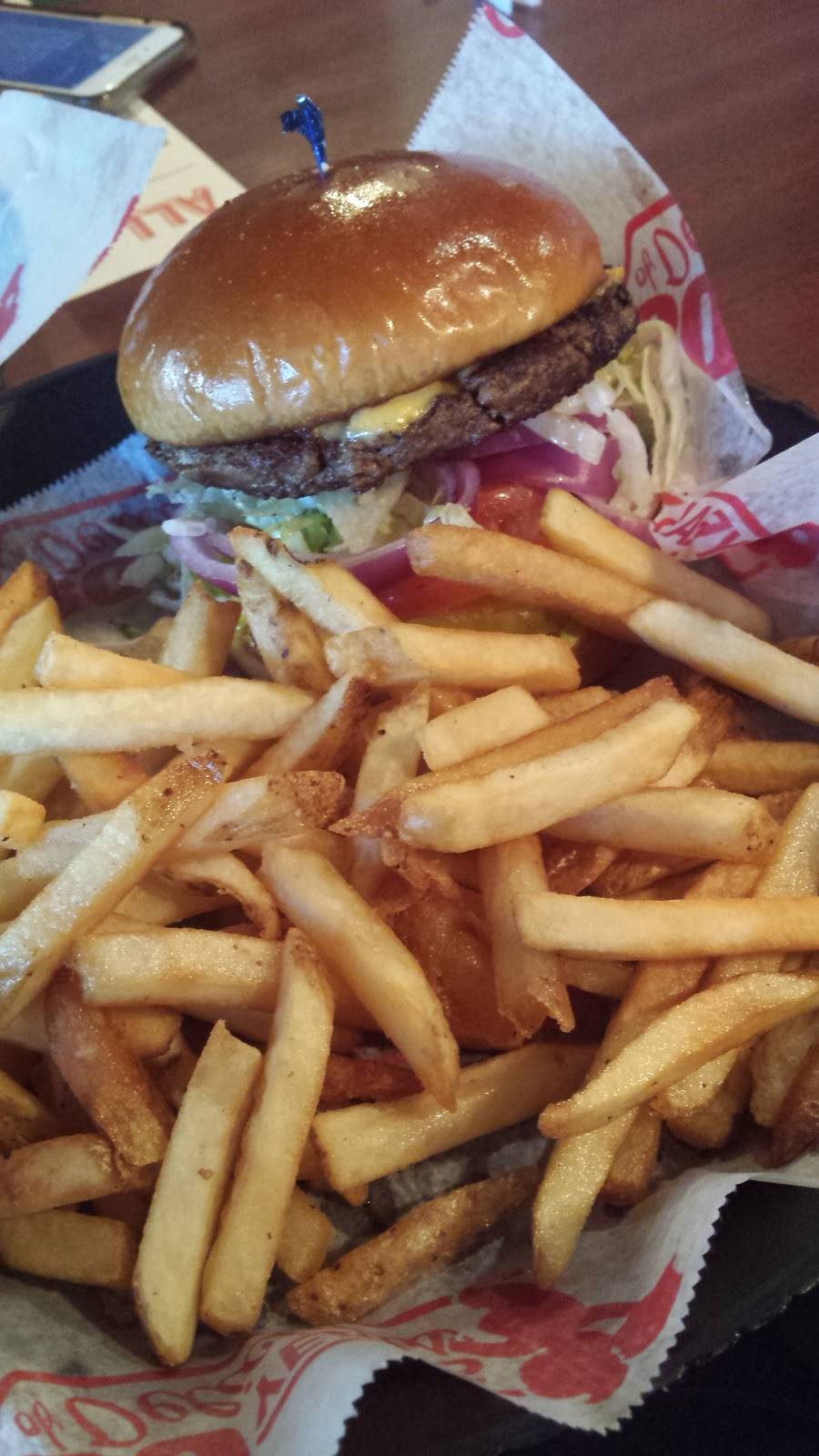 Big Boy | restaurant | 6440 Dixie Hwy, Village of Clarkston, MI 48346, USA | 2486253344 OR +1 248-625-3344