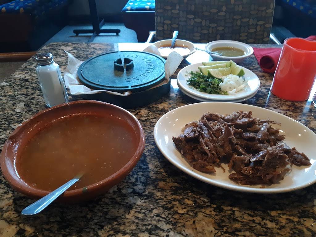 El Cantante | restaurant | 2501 S Western Ave, Chicago, IL 60608, USA | 7732475000 OR +1 773-247-5000