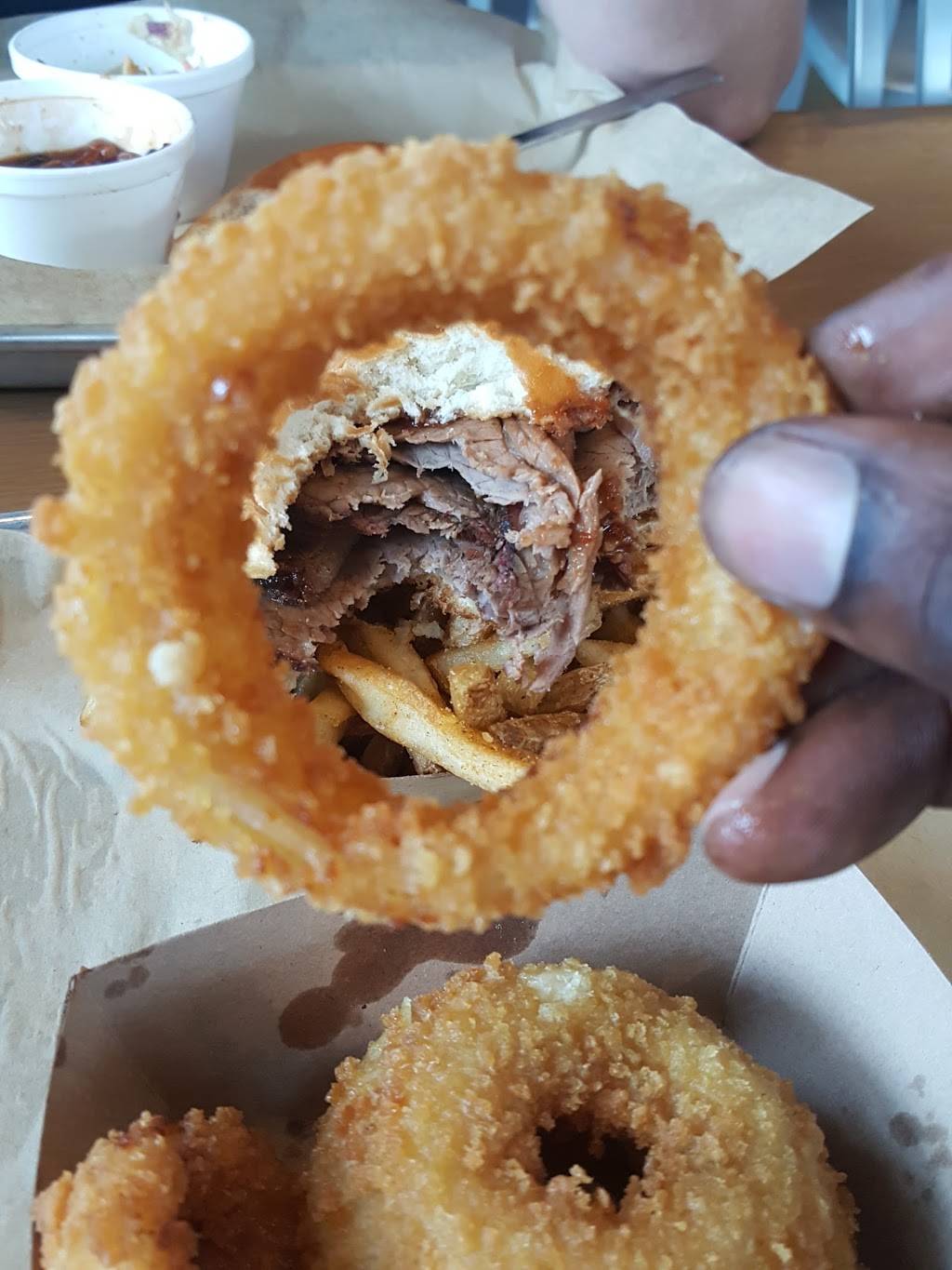 District BBQ | restaurant | 2670 Avenir PL O, Vienna, VA 22180, USA | 7035732370 OR +1 703-573-2370