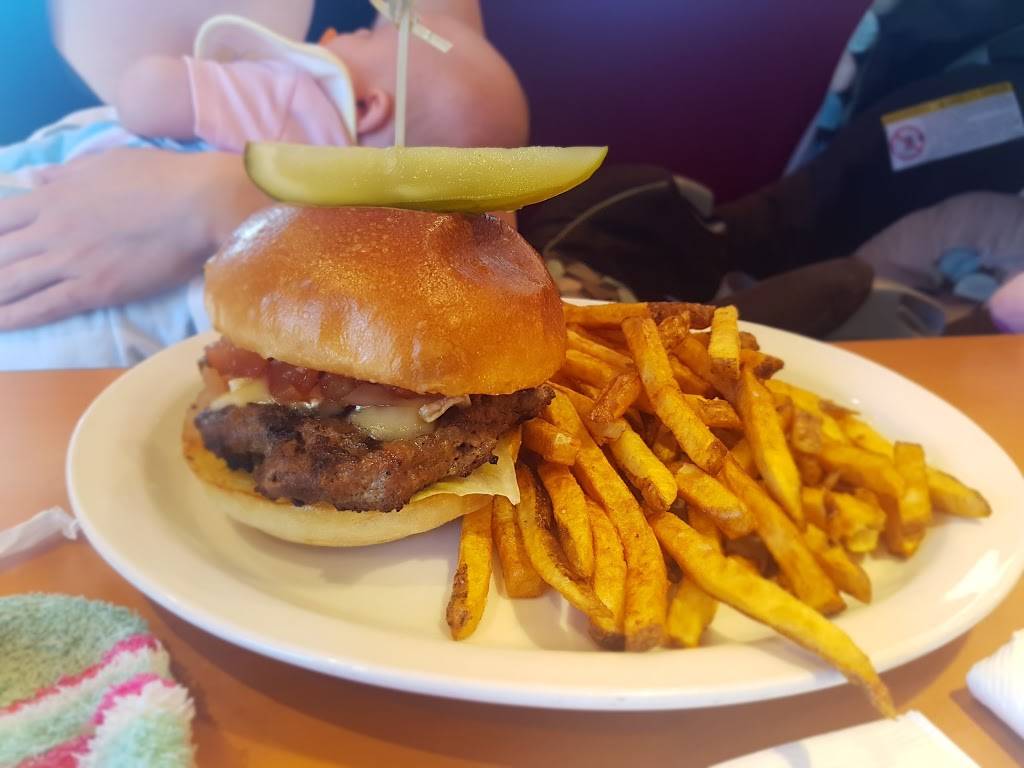 Jesses Deli | restaurant | 681 Dundas St, Woodstock, ON N4S 1E3, Canada | 5194214500 OR +1 519-421-4500